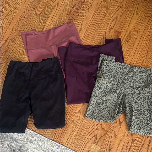 90 Degree By Reflex Pants - Four pack of size medium yoga pants 90° evolution, pink, purple, black leopard M